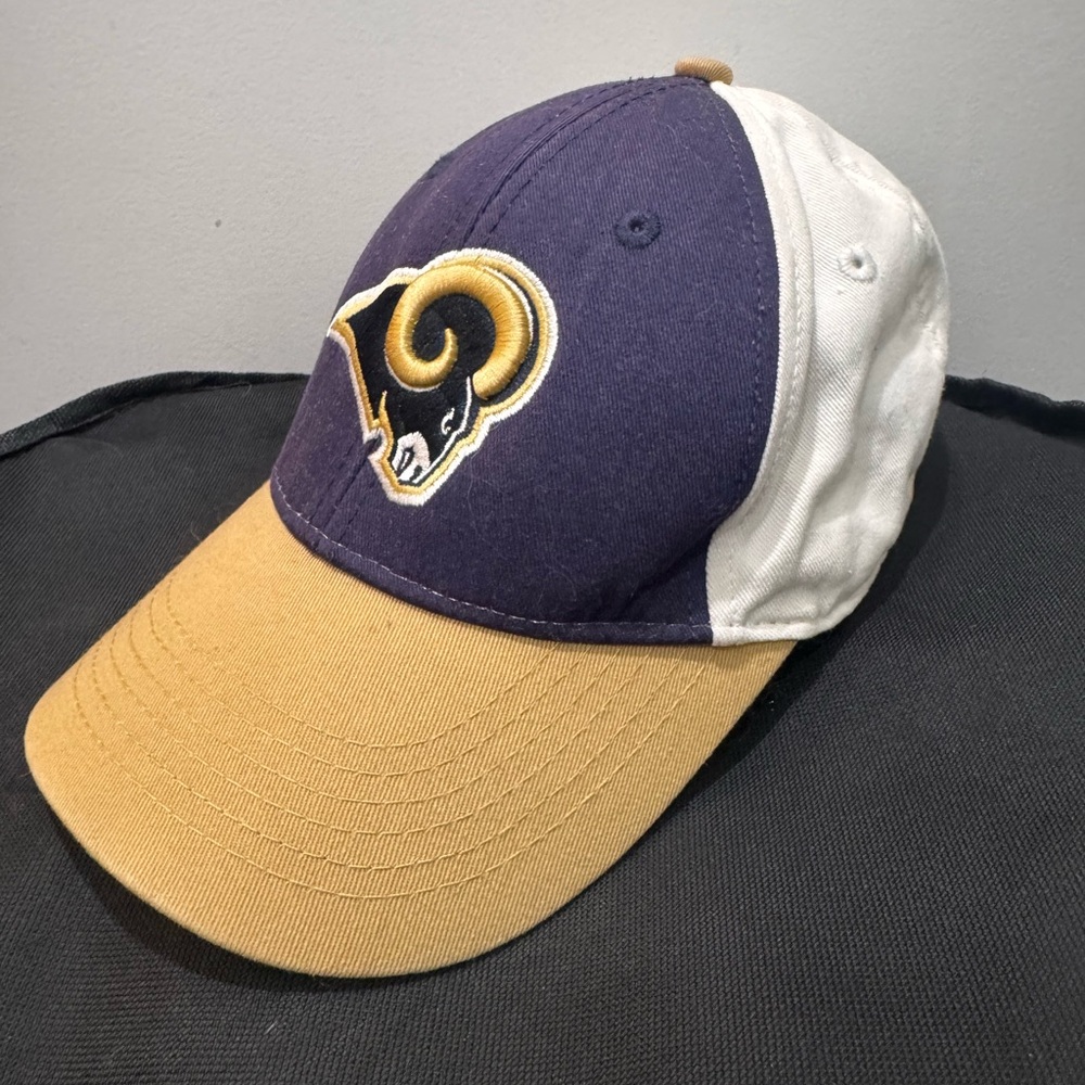 Rams Kids Two-Tone Cap in Navy, White & Gold